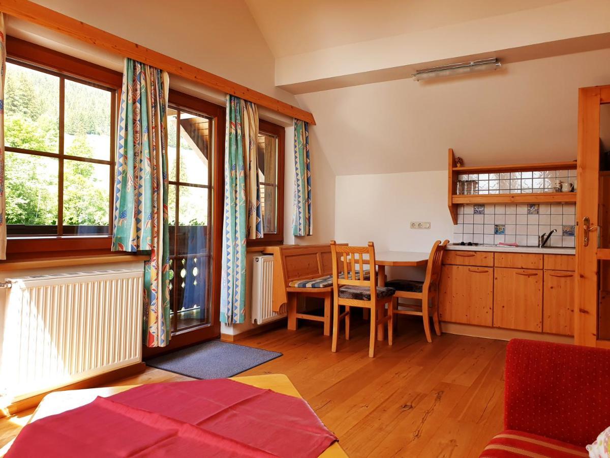 Landhotel Lacknerhof Mariapfarr Bagian luar foto