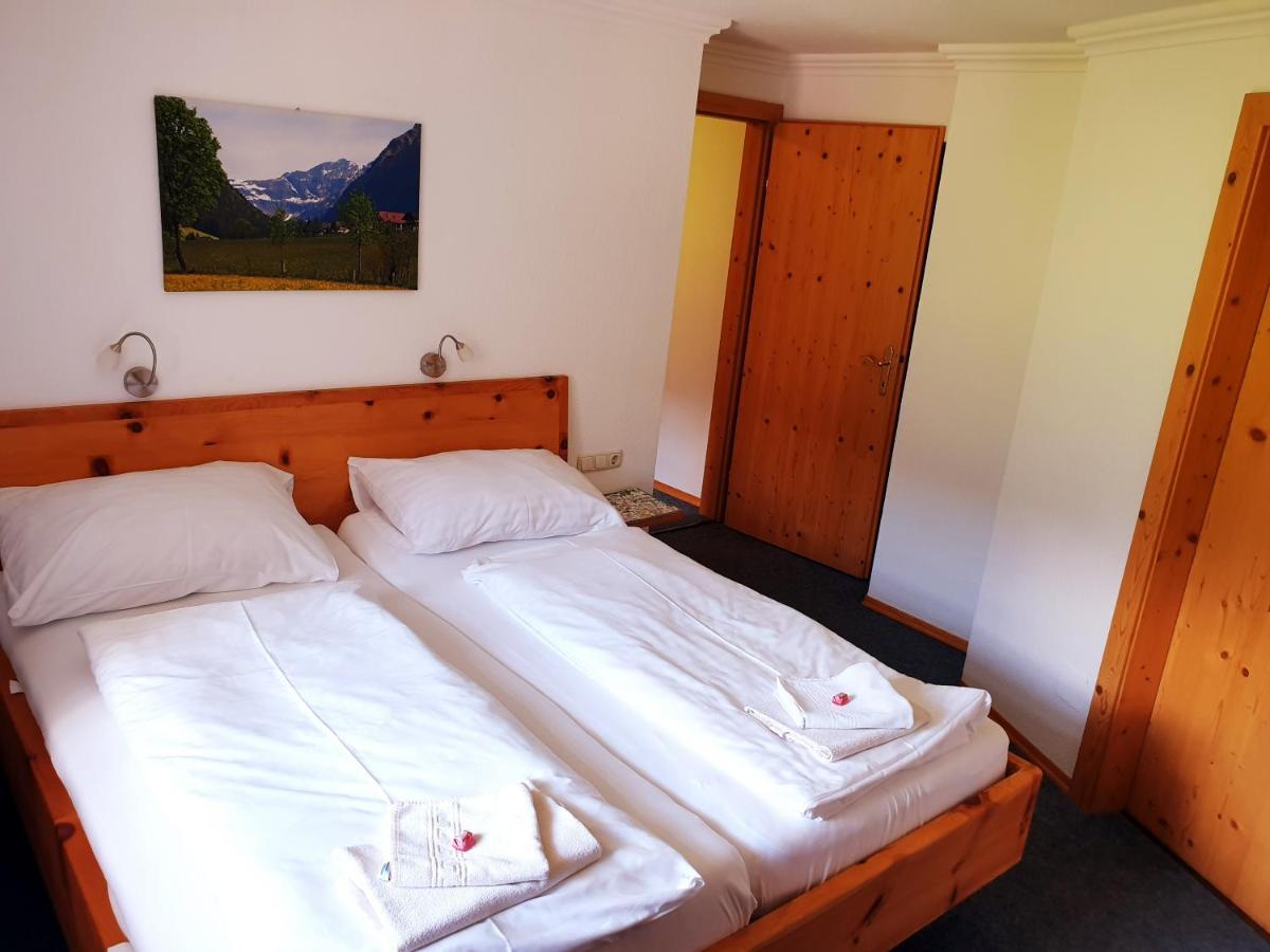 Landhotel Lacknerhof Mariapfarr Bagian luar foto