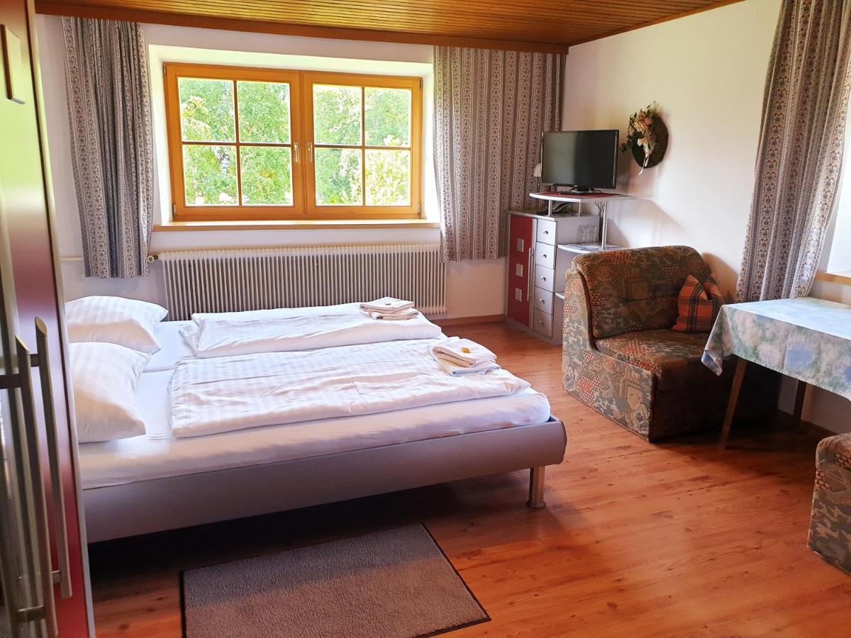 Landhotel Lacknerhof Mariapfarr Bagian luar foto
