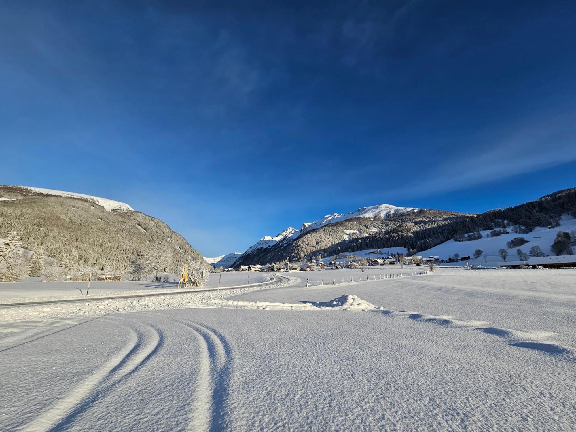 Landhotel Lacknerhof Mariapfarr Bagian luar foto
