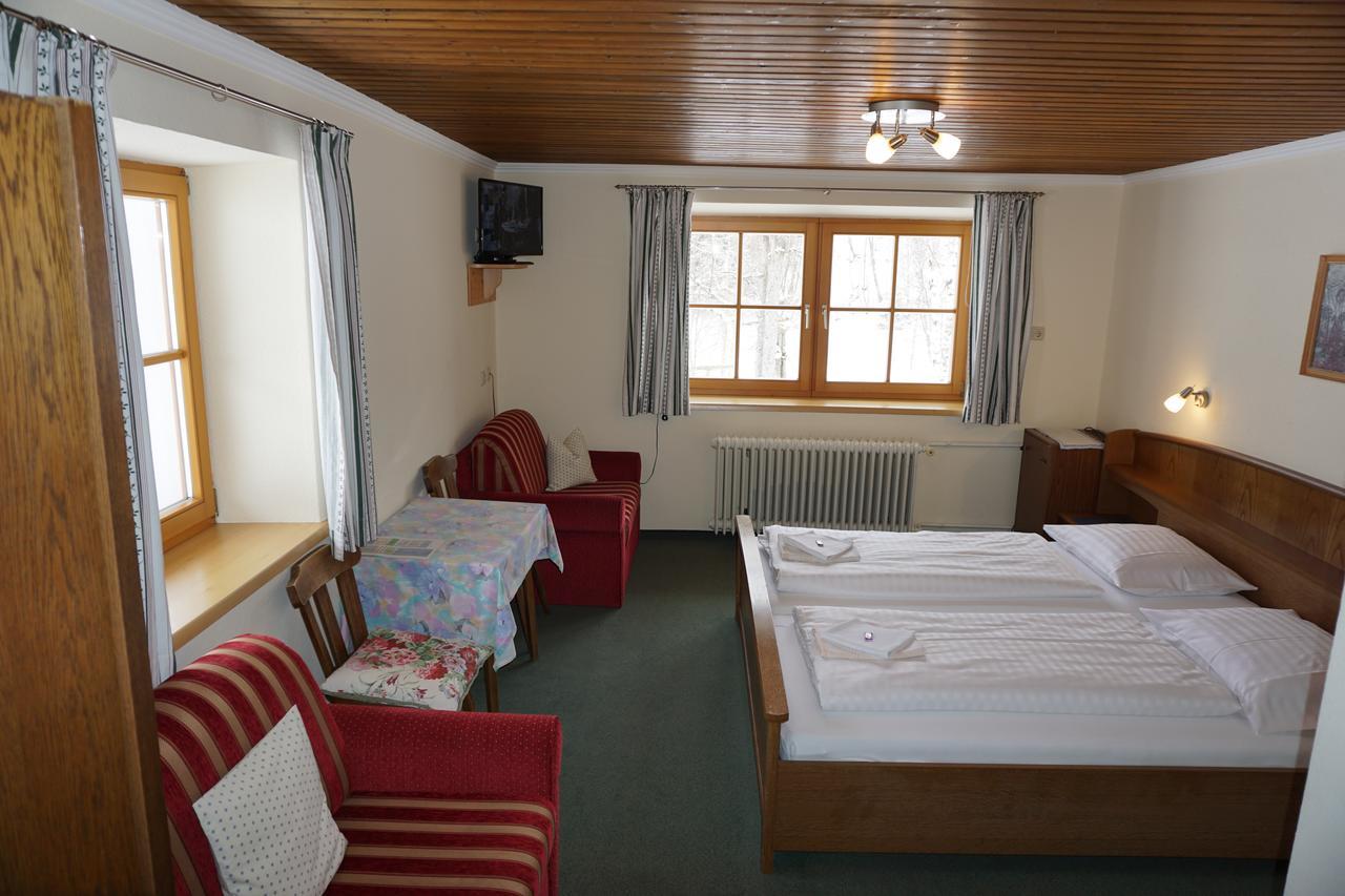 Landhotel Lacknerhof Mariapfarr Bagian luar foto